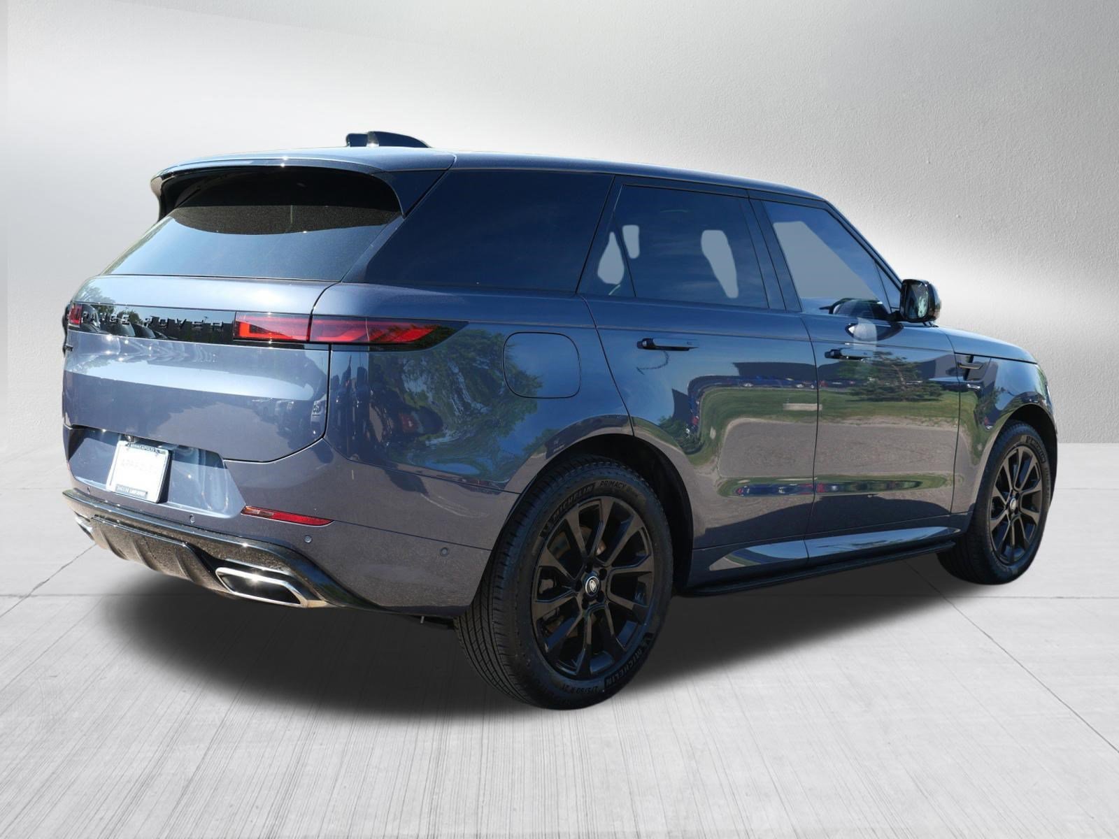 Used 2024 VARESINE BLUE Land Rover Dynamic SE image 5