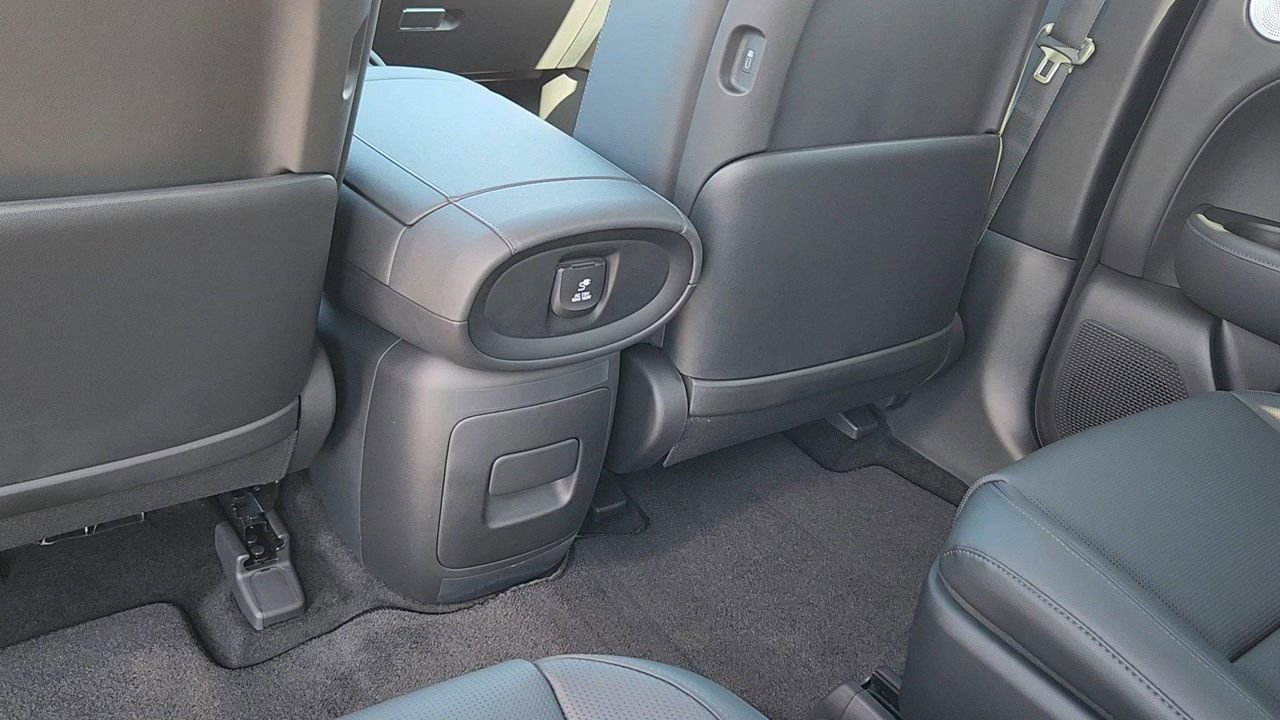 2026 Hyundai Palisade Limited - Photo 18