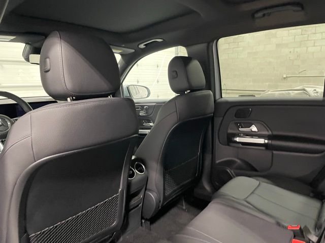 New 2026  Mercedes-Benz GLB 250 image 13