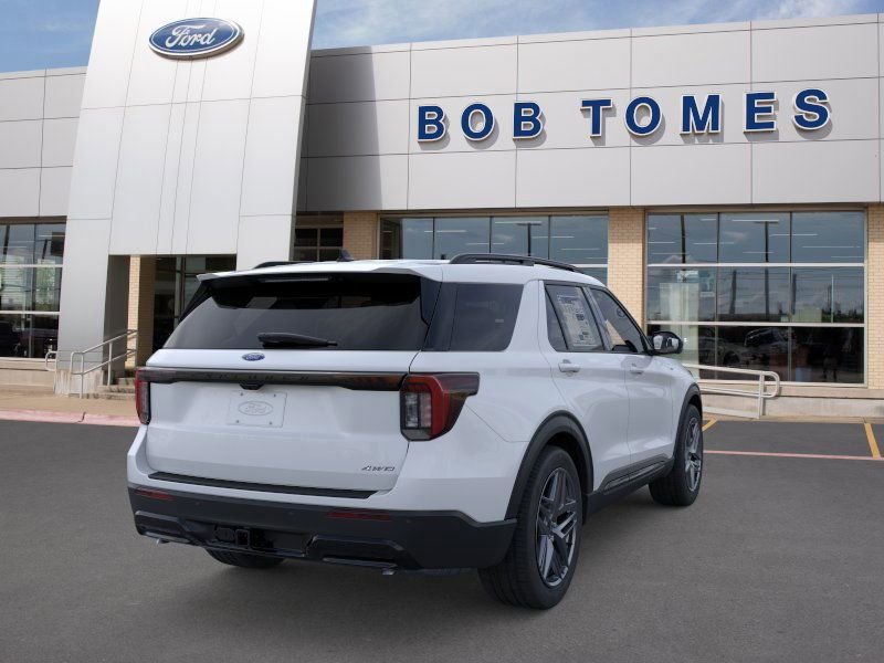 New 2026 Space White Metallic Ford ST-Line image 9