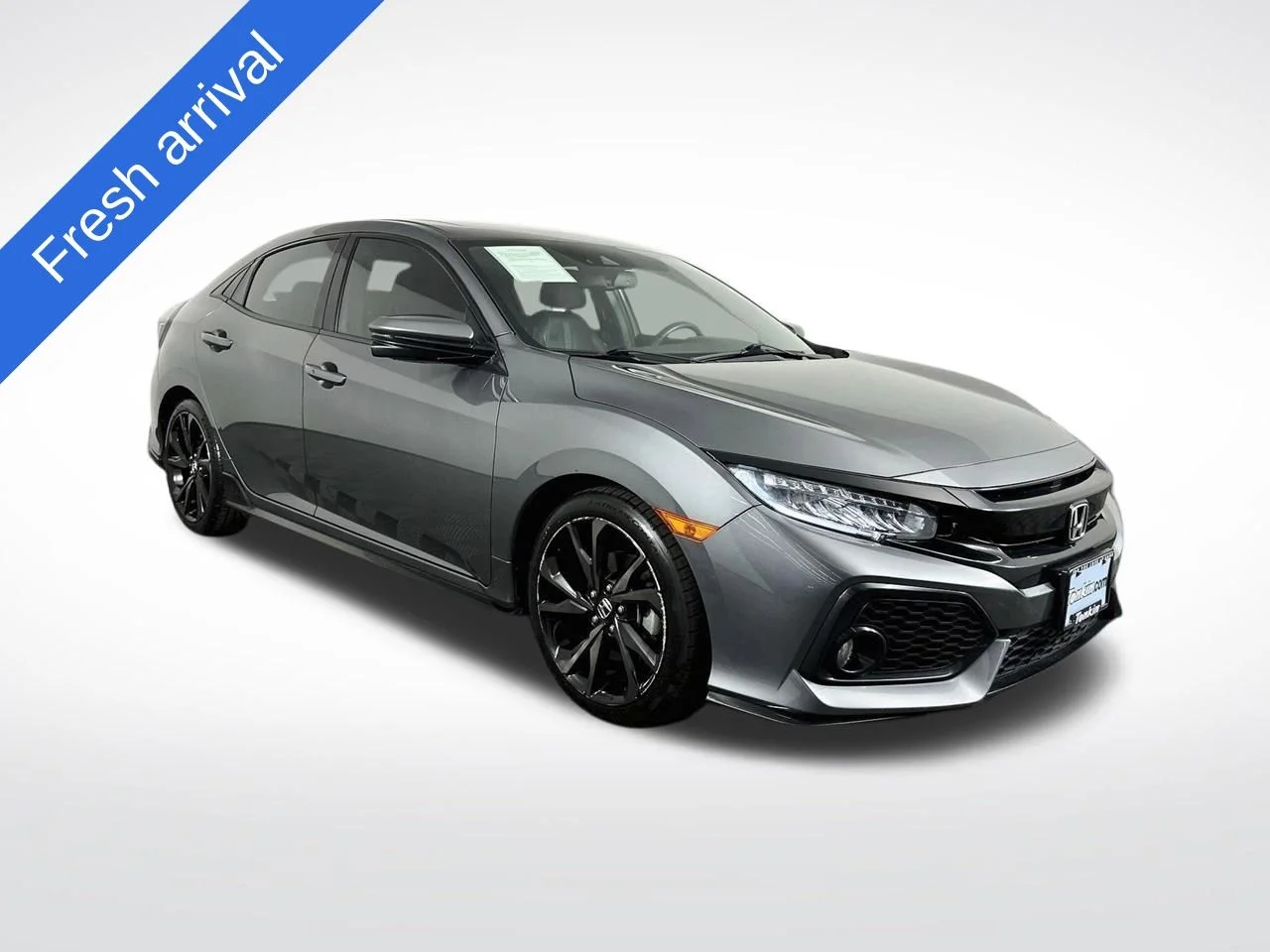 Used 2017 Polished Metal Metallic Honda Sport Touring image 1