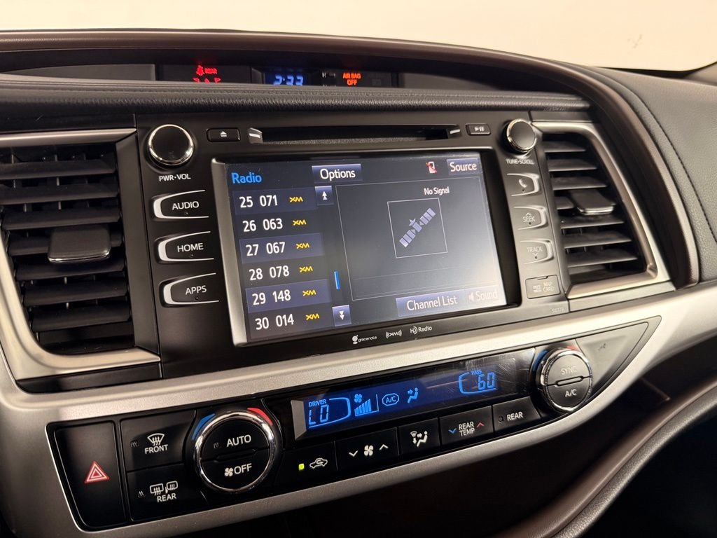 Used 2018 Walnut Toyota XLE image 33