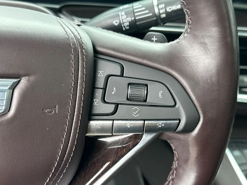 Used 2024 Silver Cadillac Sport Platinum image 28