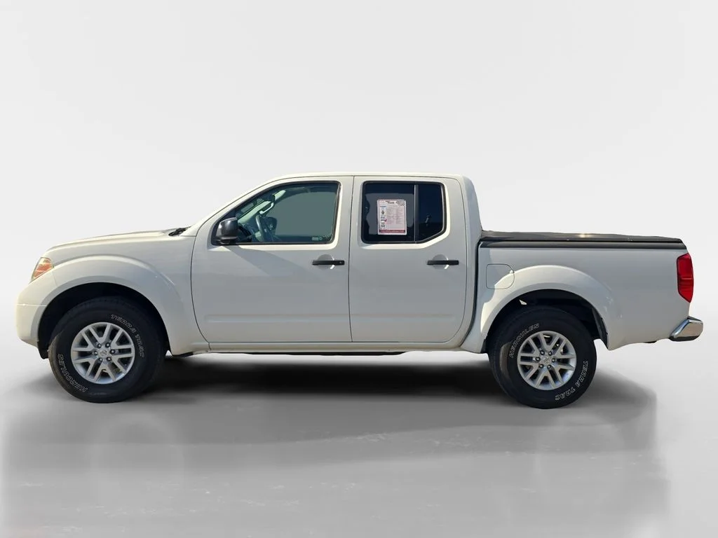 Used 2016 Glacier White Nissan SV image 2