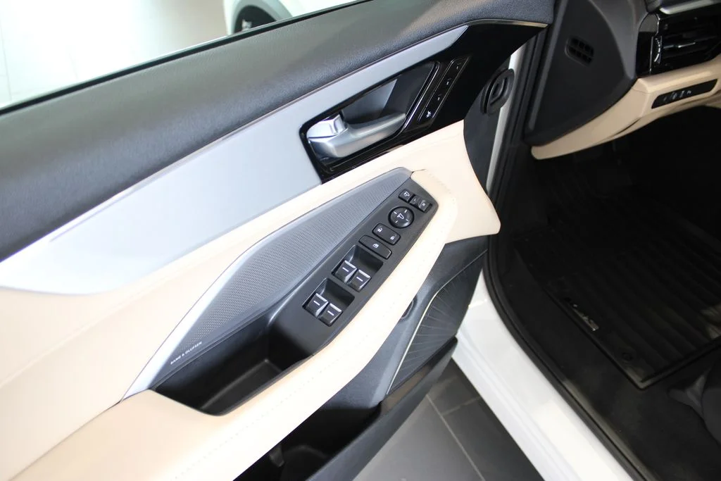 New 2026 Platinum White Pearl Acura Technology Package image 29