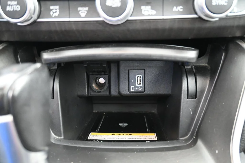 Used 2018 Modern Steel Metallic Honda Touring image 43