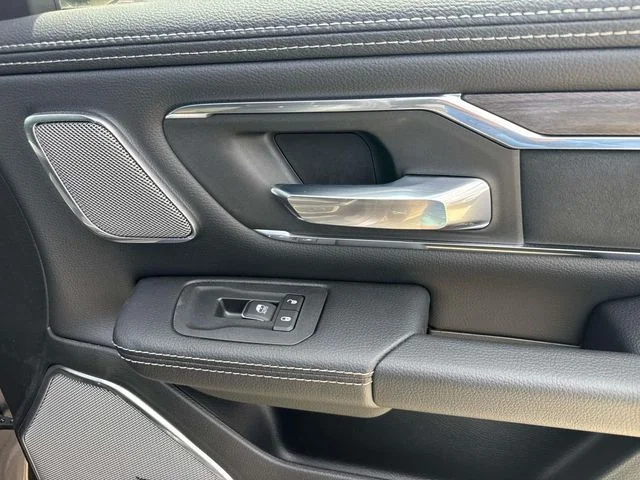 2026 RAM 1500 Laramie - Photo 17