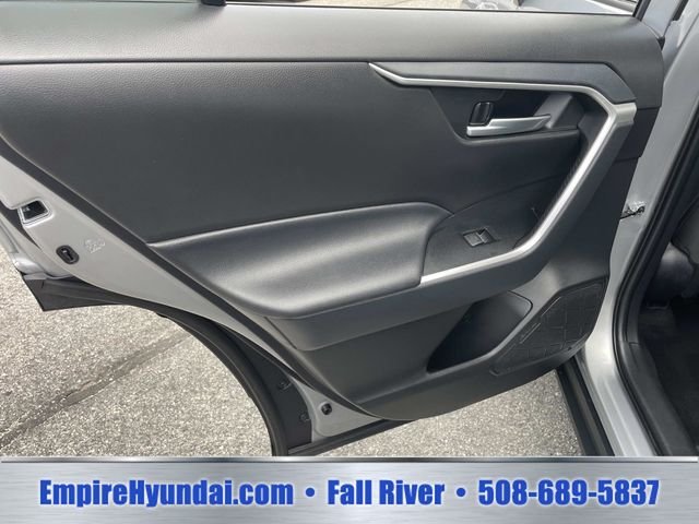 Used 2025 Silver Sky Metallic Toyota XLE image 16