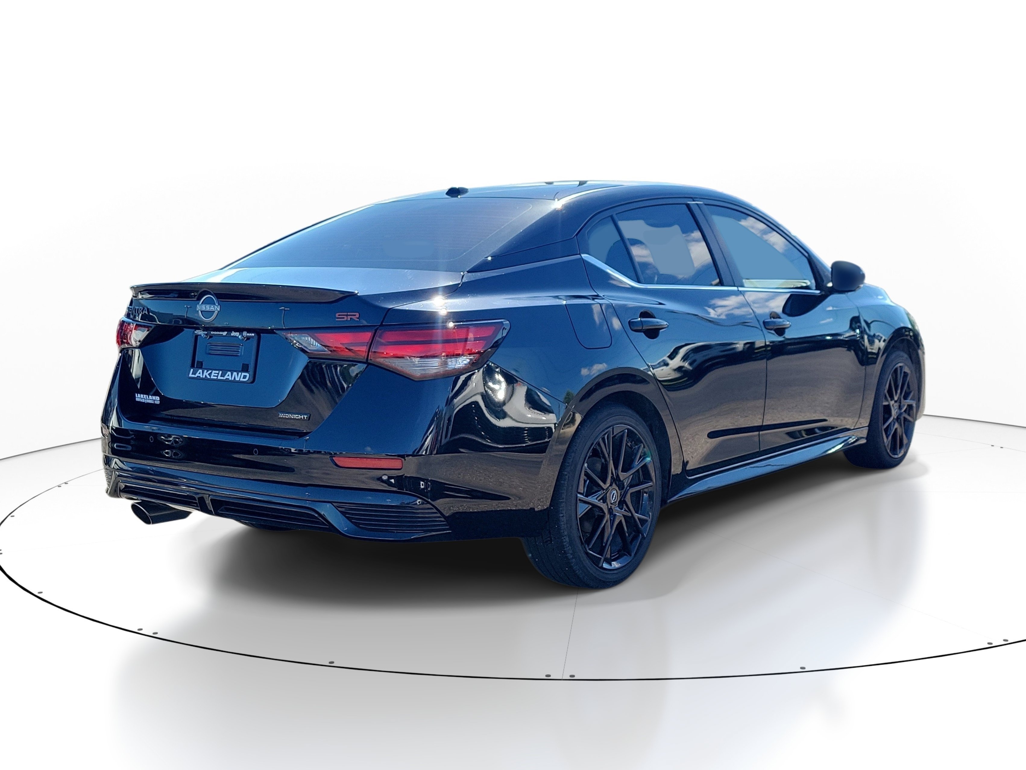 Used 2025 Super Black Nissan SR image 6