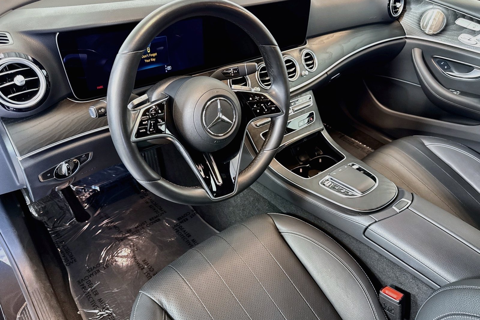 Used 2022 Graphite Grey Metallic Mercedes-Benz E 350 image 9
