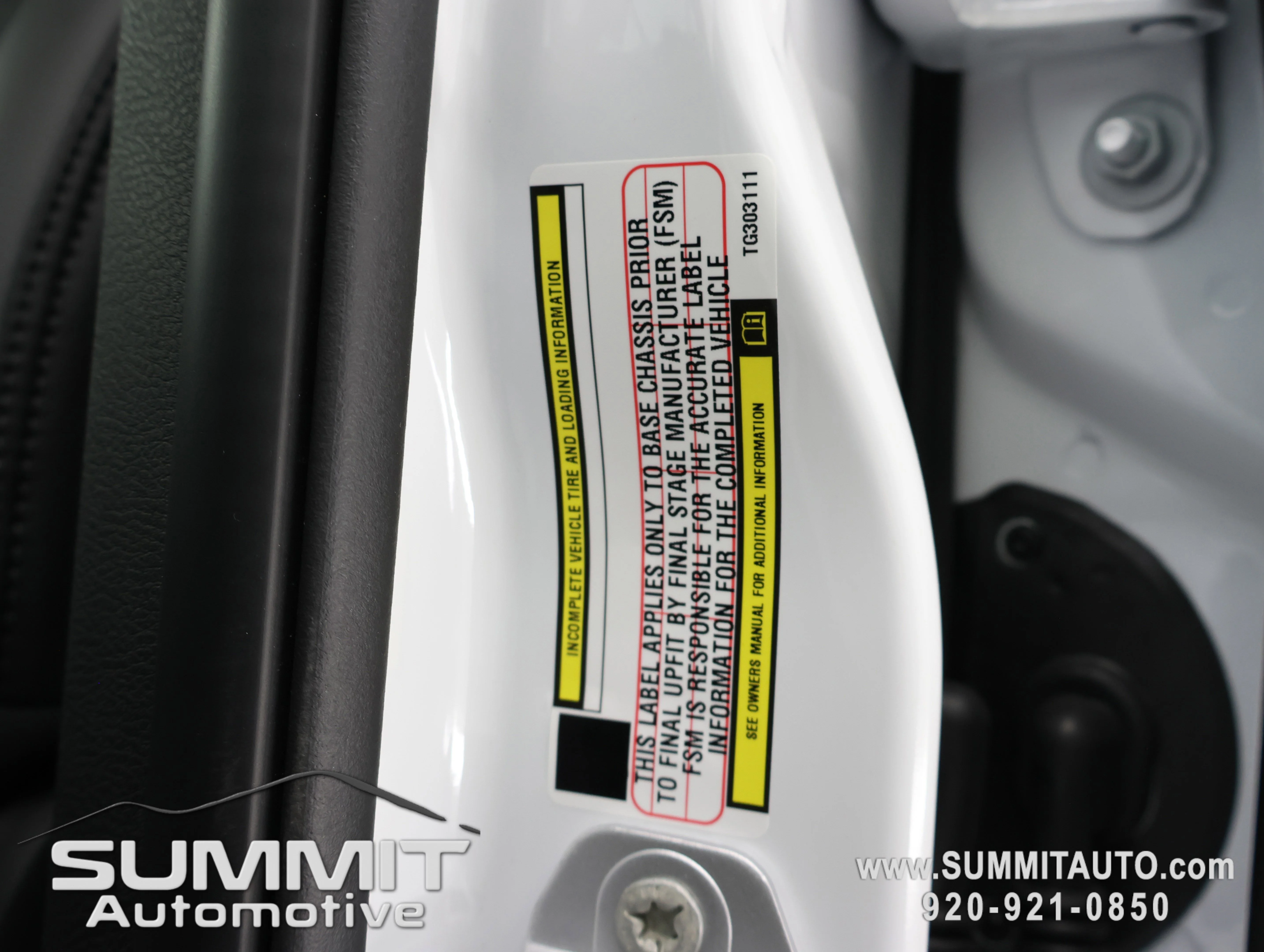 New 2026 Bright White Clearcoat RAM Tradesman image 52