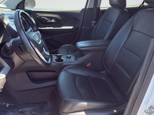 Used 2024 White GMC SLT image 12