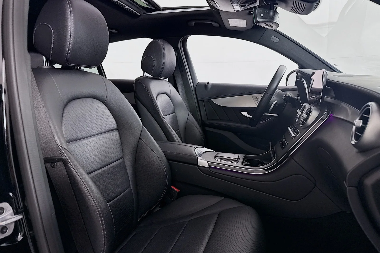 Used 2023 Black Mercedes-Benz 300 image 7