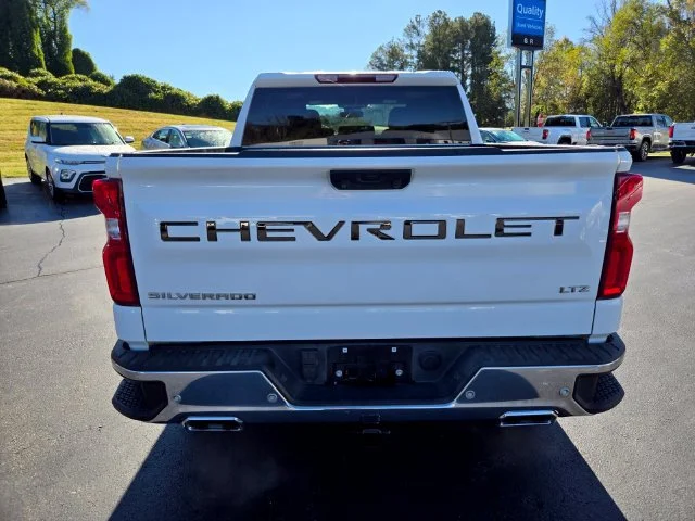 Used 2022 SUMMIT WHITE Chevrolet LTZ image 7