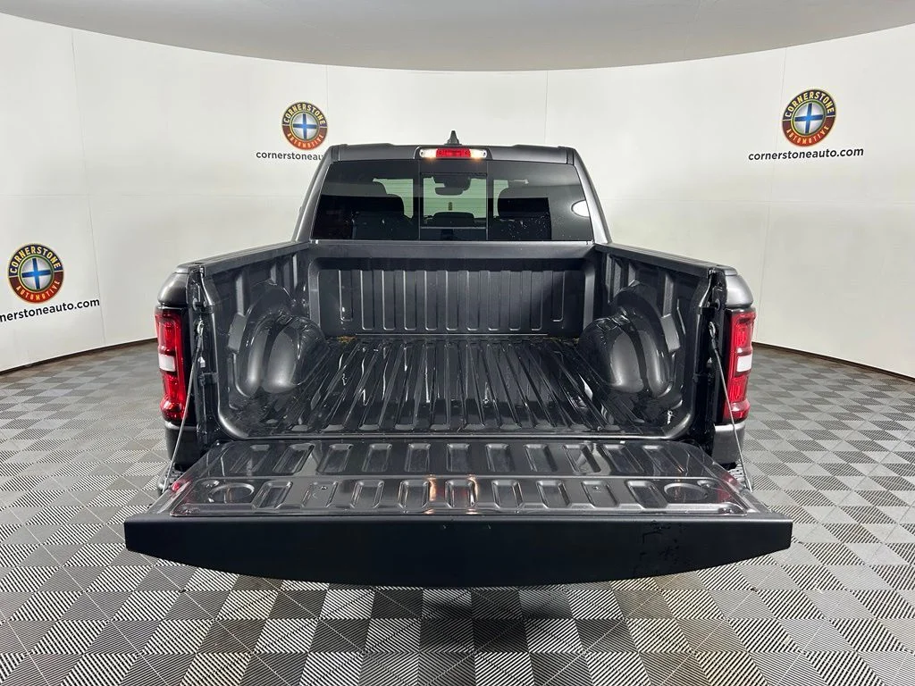 New 2026 Granite Crystal Metallic Clear-Coat Exterior Paint RAM Big Horn/Lone Star image 21