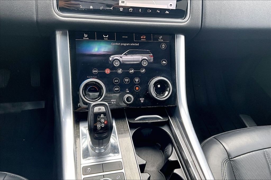 Used 2020 White Land Rover HSE image 23