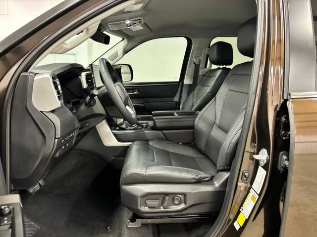 Used 2024  Toyota Limited image 17