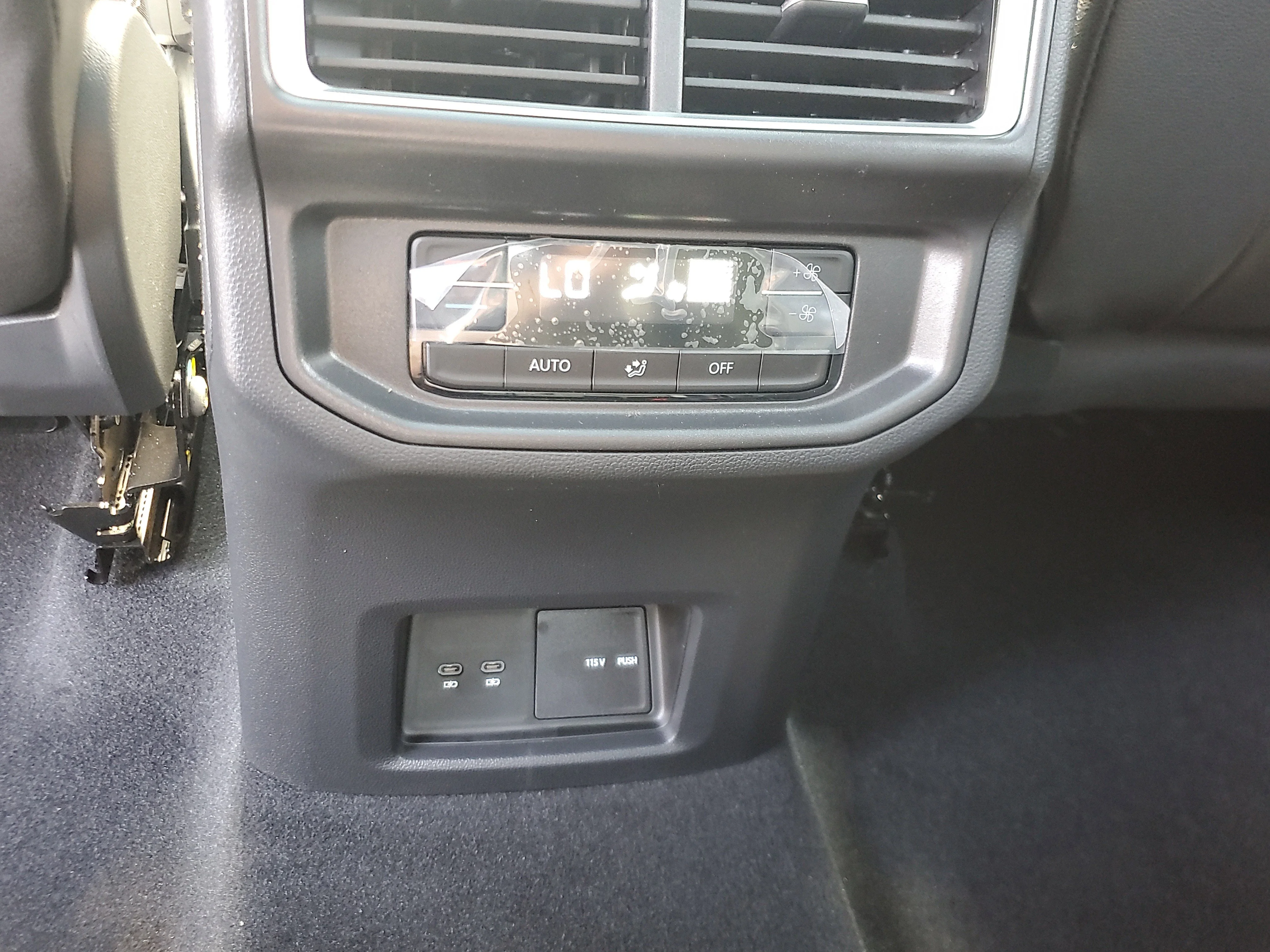 New 2026 Black Volkswagen 2.0T SE w/Technology image 13