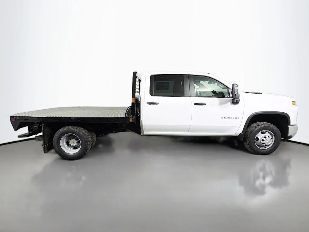 New 2026 Summit White Chevrolet Work Truck image 4
