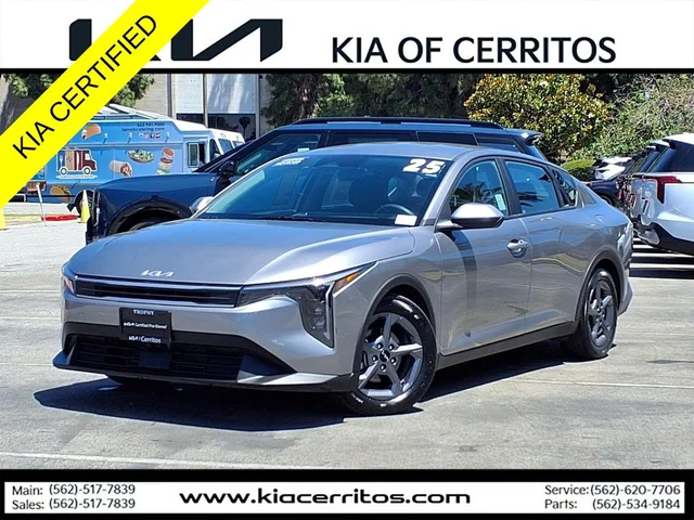 2025 Kia K4 LXS