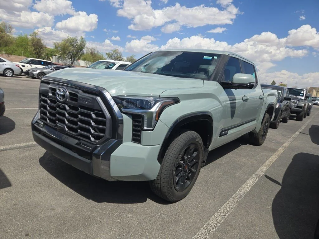 Used 2024  Toyota Platinum image 14