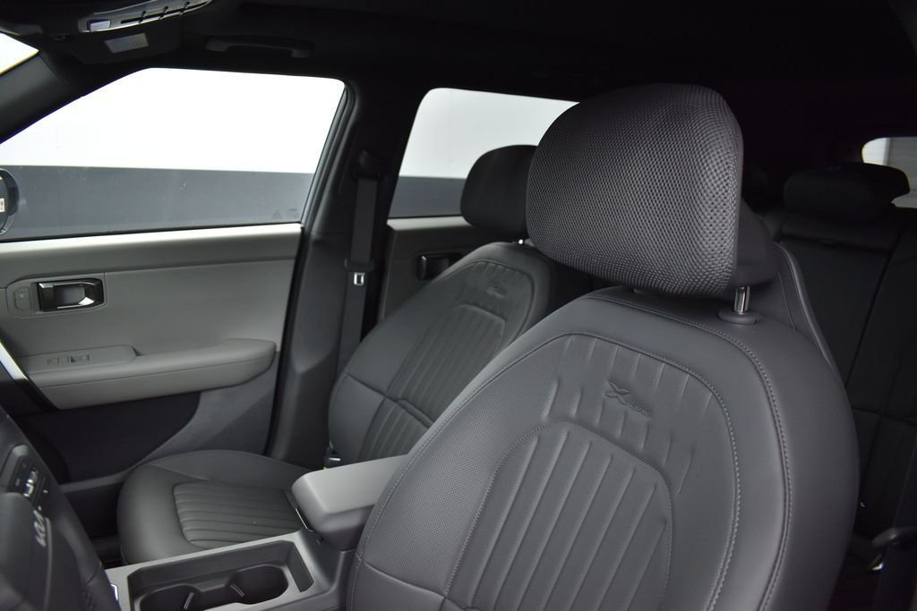New 2027 Pale Gray Kia X-Line S image 9