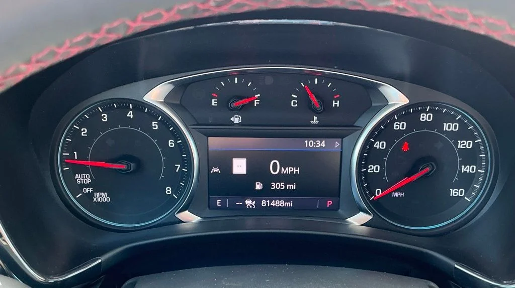 Used 2023 Red Chevrolet RS image 35