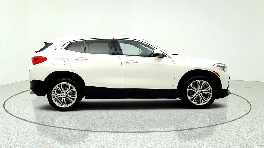 Used 2020 Alpine White BMW xDrive28i Sports Activity Coupe w/ Premium Package image 4