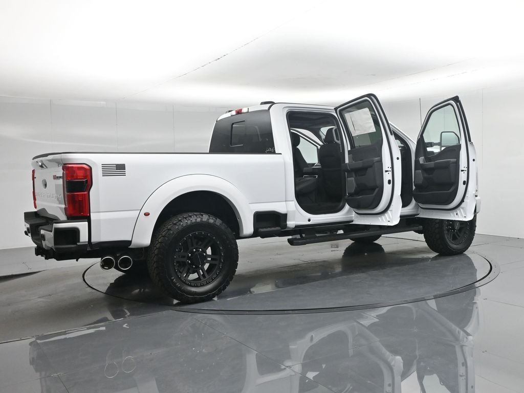 New 2026 Oxford White Ford Lariat image 5