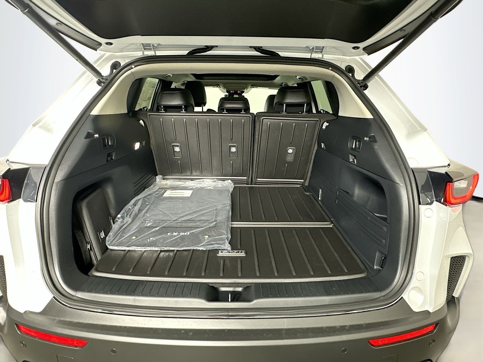New 2026 Wind Chill Pearl Mazda Preferred AWD image 27