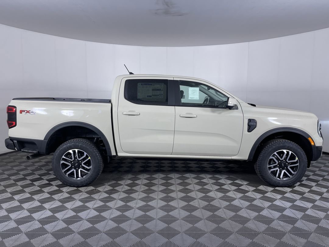 New 2025 Desert Sand Ford Lariat image 10