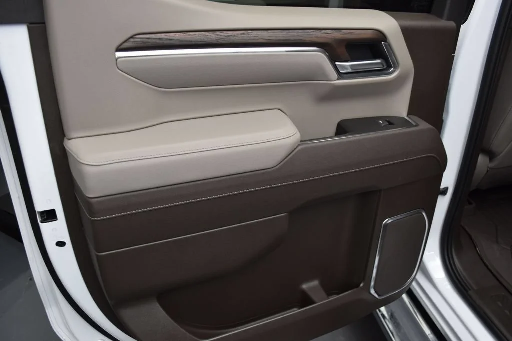 2026 GMC Sierra 1500 SLT - Photo 16