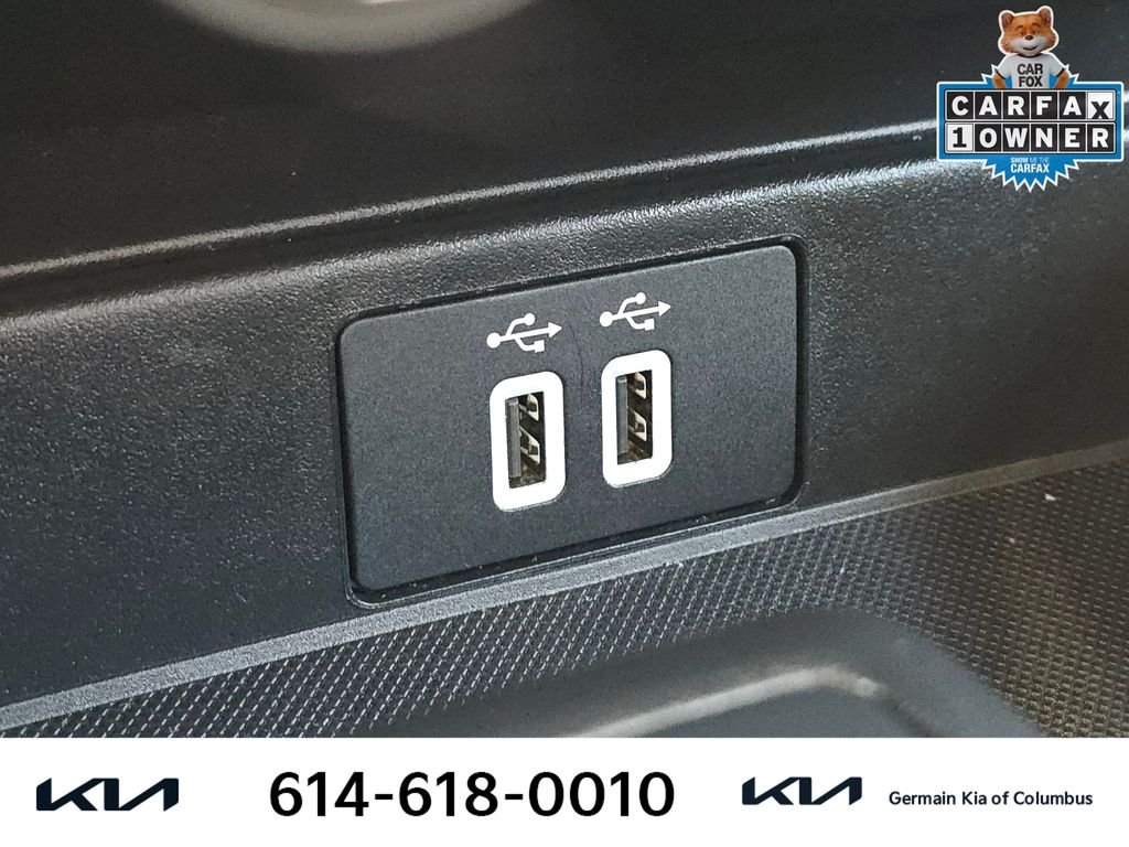 Used 2022 White Ford XLT image 32