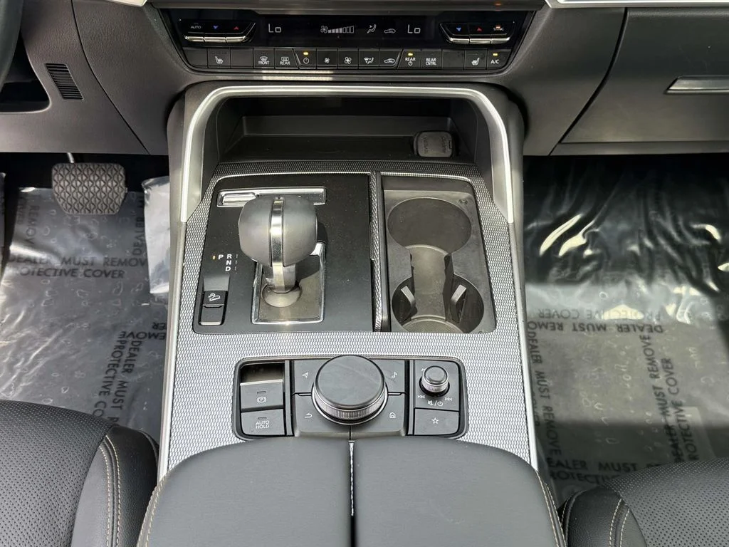 Used 2024 White Mazda 3.3 Turbo Preferred Plus image 22