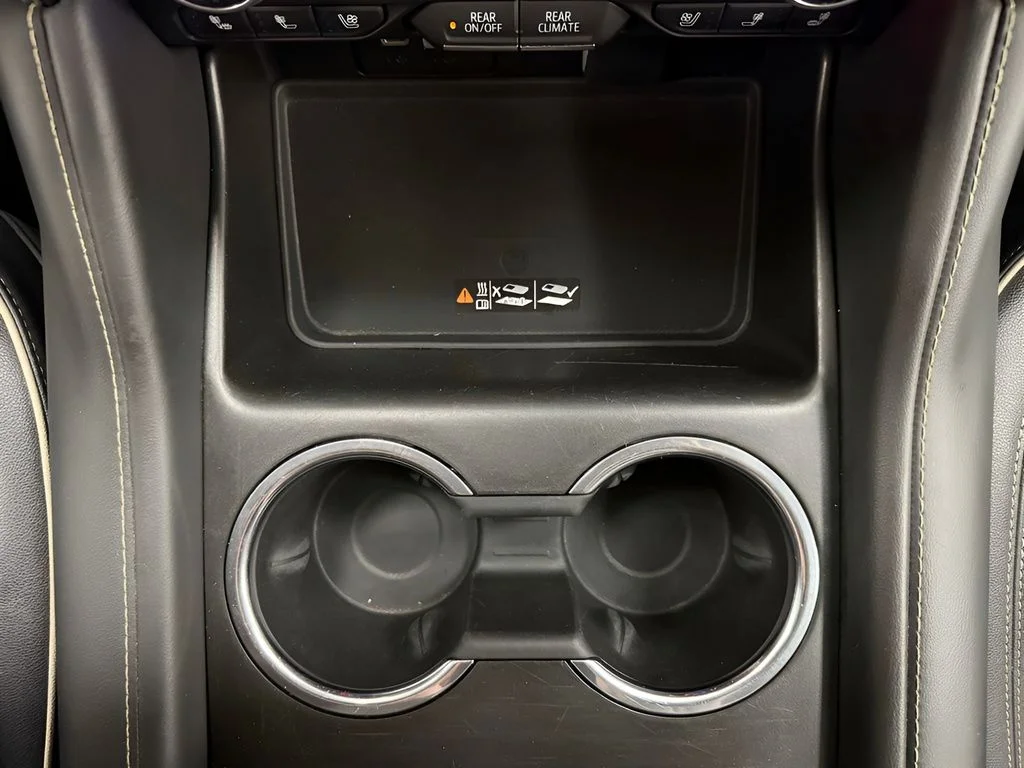 Used 2023 White Chevrolet Premier image 24