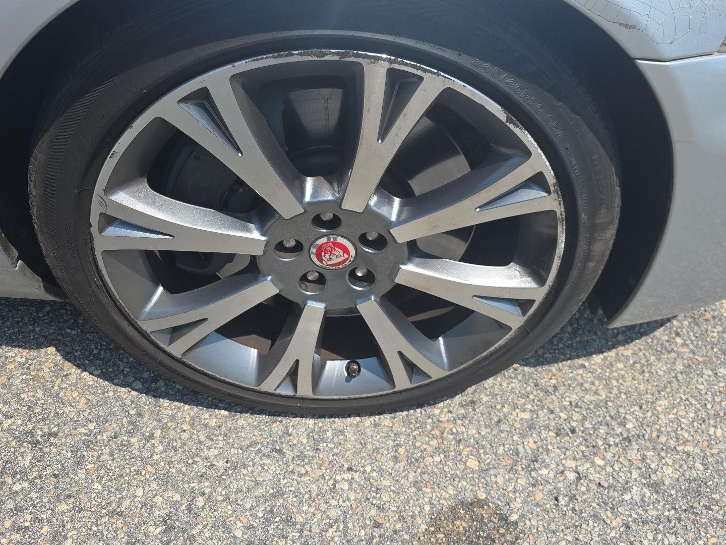 Used 2010 Liquid Silver Jaguar XKR image 7