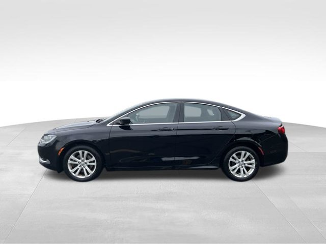 Used 2015 Chrysler 200 Limited with VIN 1C3CCCAG7FN525624 for sale in Fenton, MI