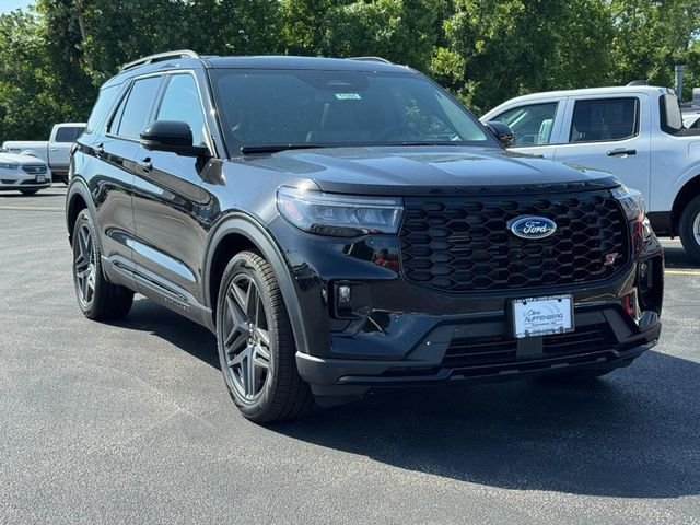 New 2026 Agate Black Metallic Ford ST image 2