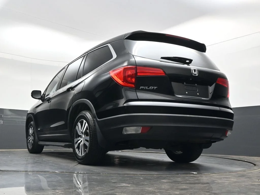 Used 2016  Honda EX-L image 32