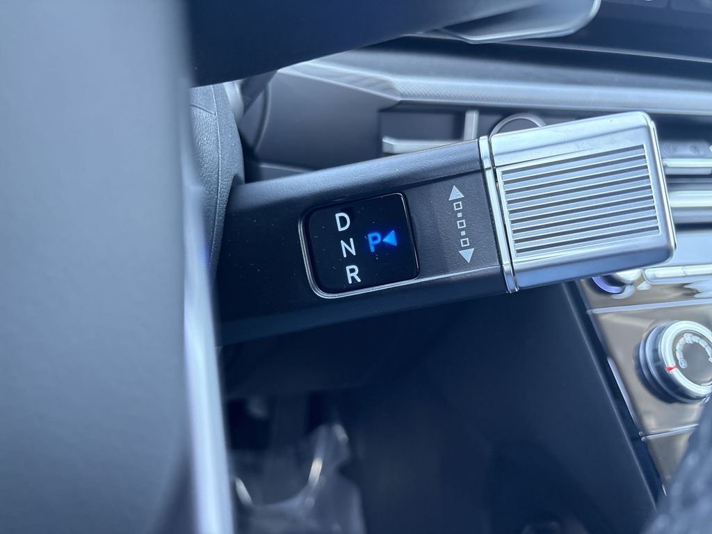 New 2026 White Hyundai SE AWD image 19