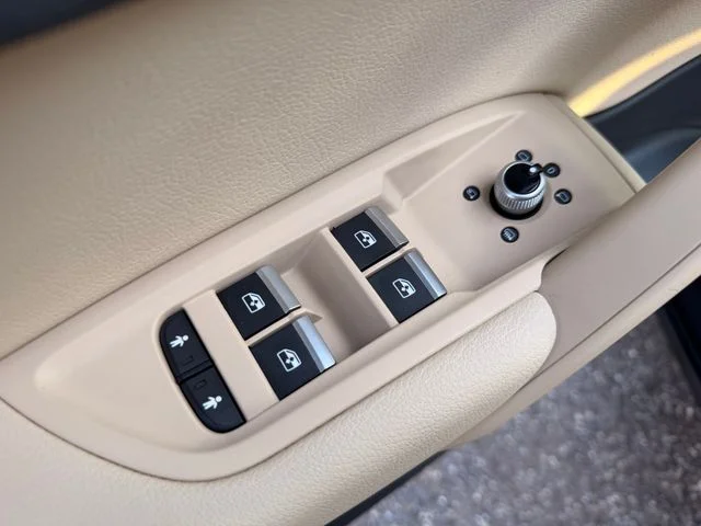 Used 2019 Moonlight Blue Audi 2.0T Premium image 13