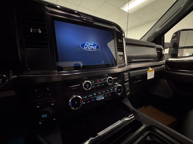 New 2026 Oxford White Ford F-250® Lariat® image 34