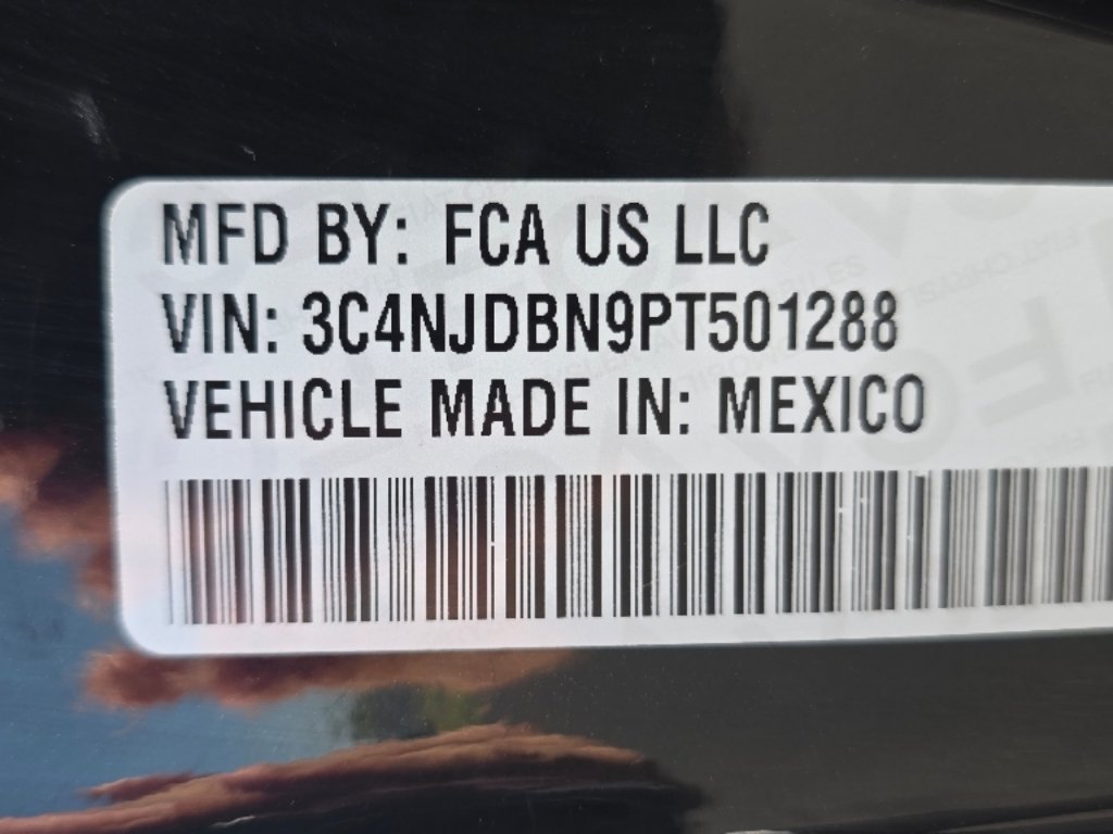 Certified Used 2023 Diamond Black Crystal Pearl Coat Jeep Latitude image 35