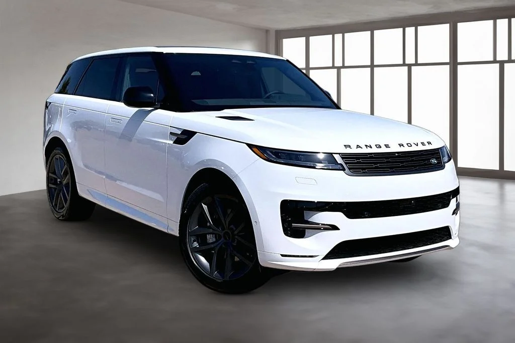 New 2026 White Land Rover Dynamic SE image 2