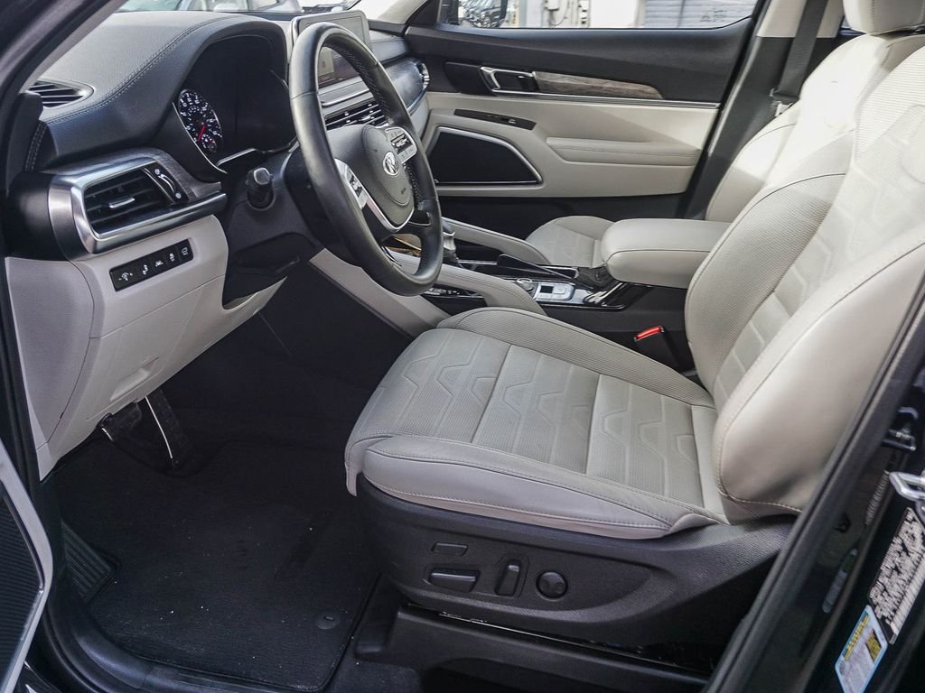 Certified Used 2021 Black Kia SX image 18