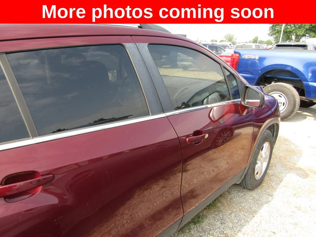 Used 2016 Red Chevrolet LT image 6