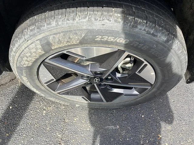 Used 2026 Hampton Gray Metallic Hyundai SEL image 4