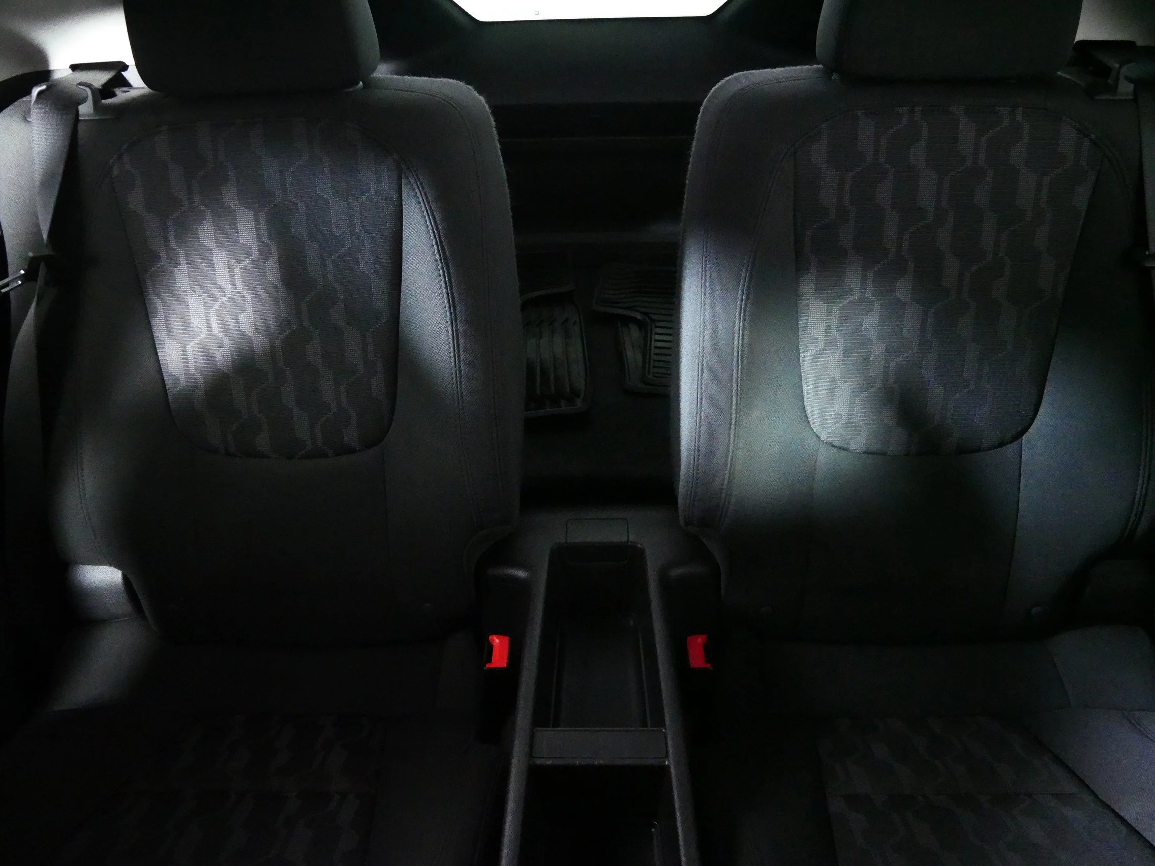 Used 2015 Silver Ice Metallic Chevrolet  image 13