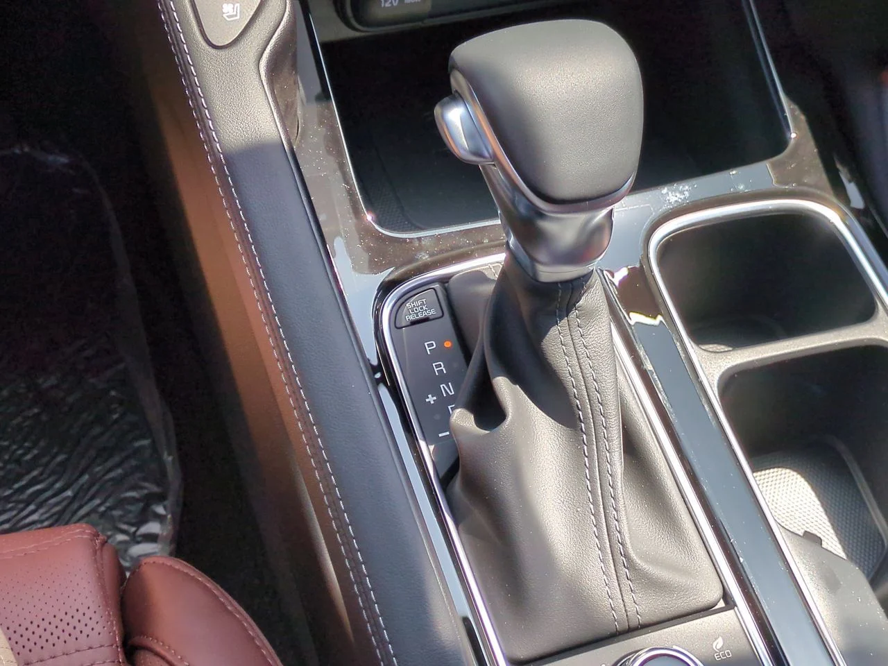 2025 Kia Telluride SX Prestige - Photo 16