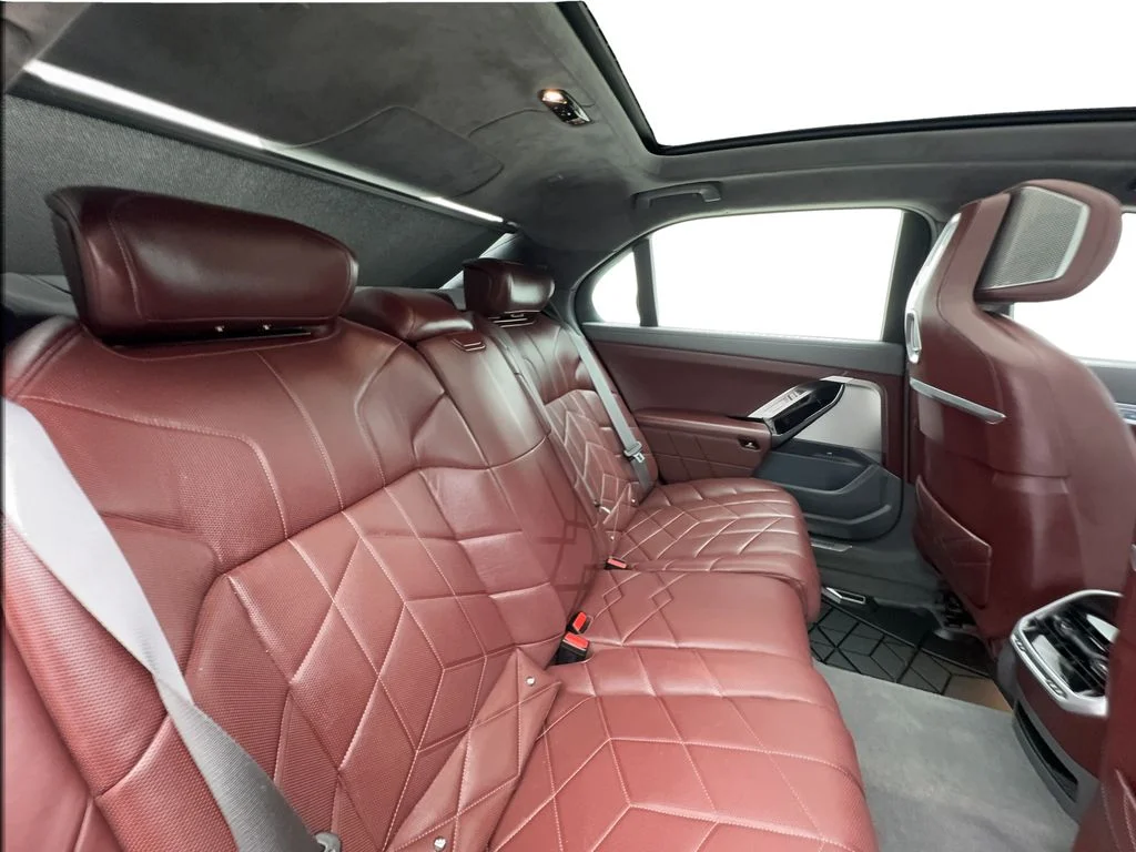 Used 2023 Black BMW 740i image 25
